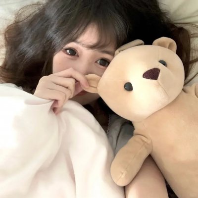 比基尼琼斯和爱的圣殿